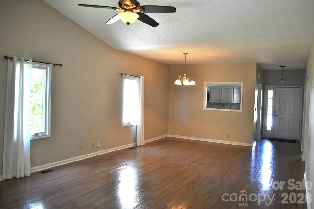 20 Country Meadows Lane Hendersonville, NC 28792