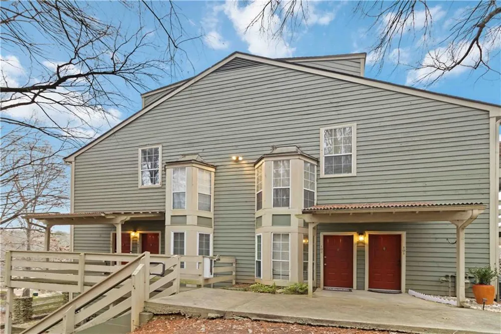 103 Riverview Drive SE