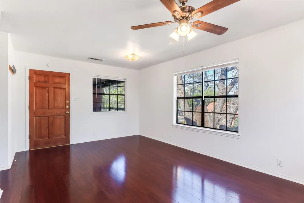 1903 E 20th Street Austin, TX 78722