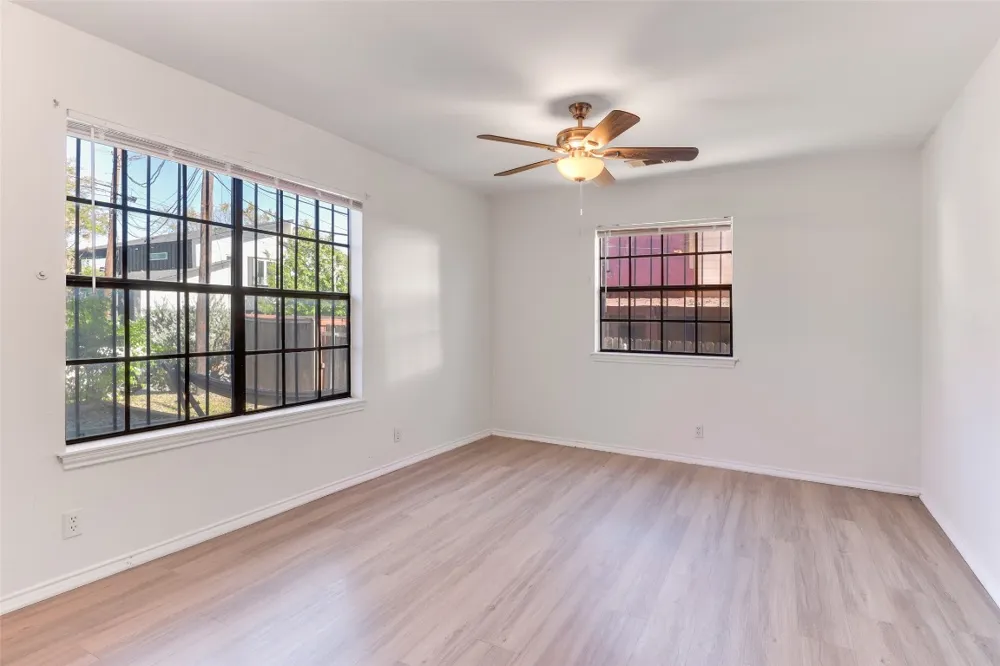 1903 E 20th Street Austin, TX 78722