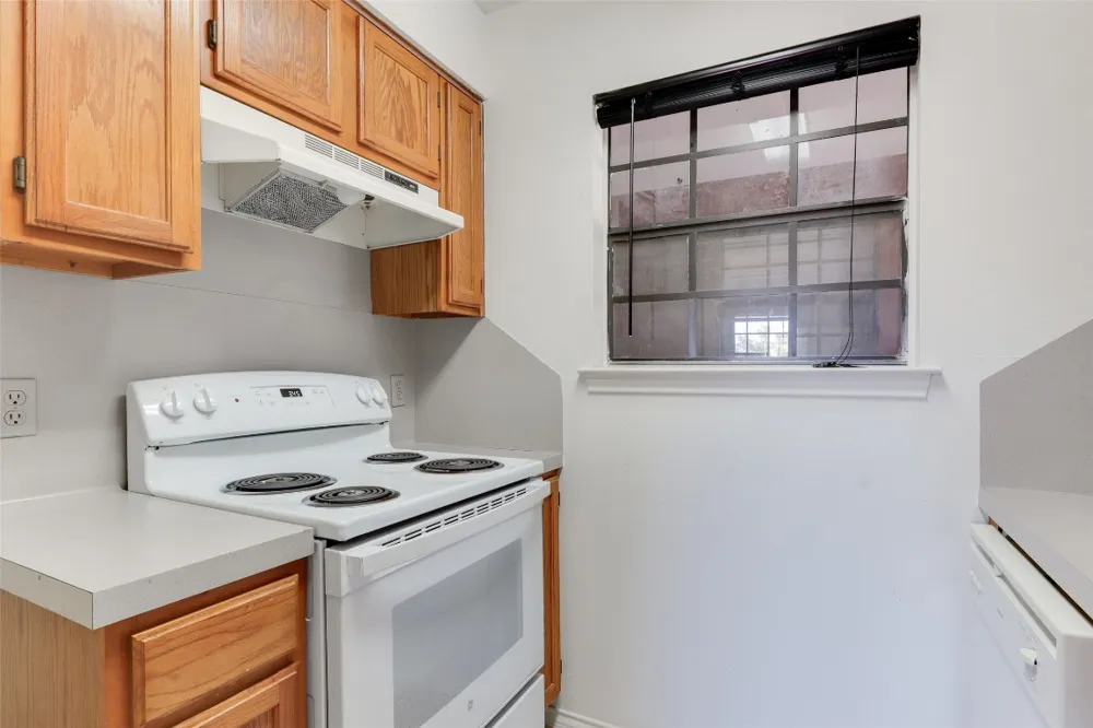 1903 E 20th Street Austin, TX 78722