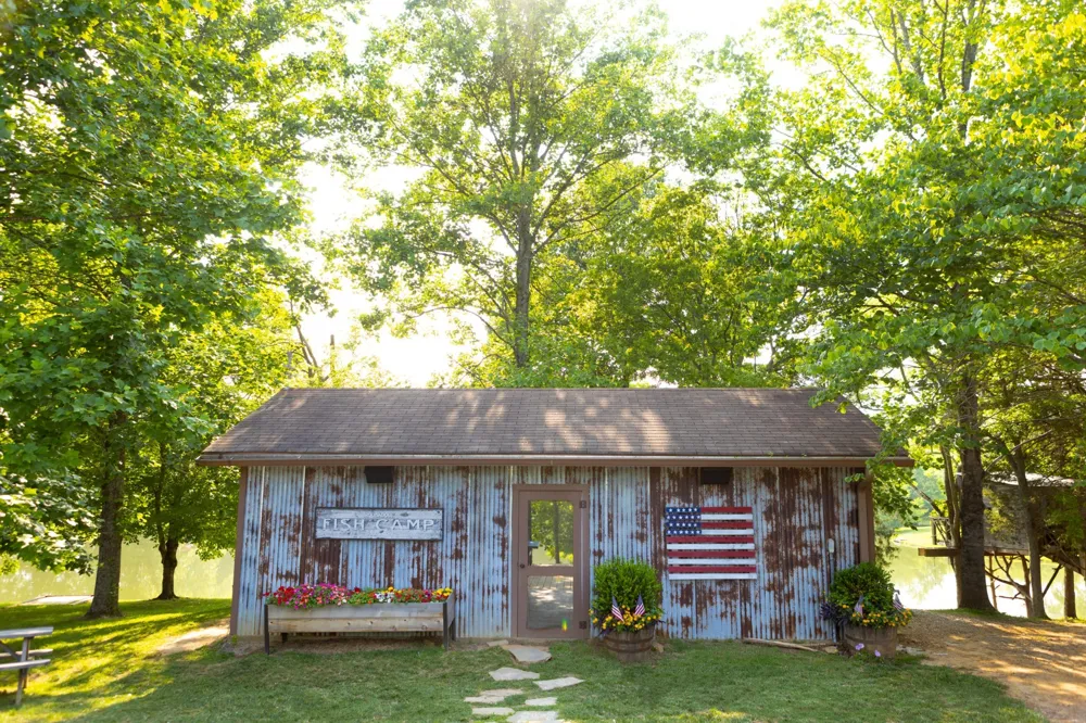 8221 Jolene Dr College Grove, TN 37046