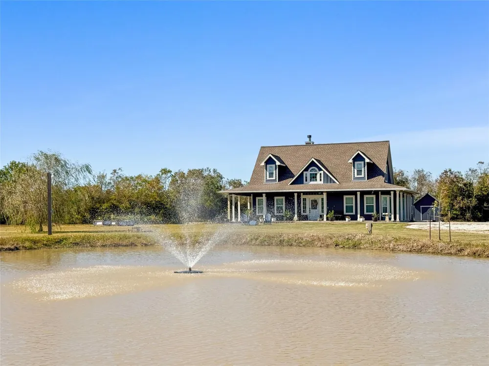 5850 Sh 61 Devers, TX 77538
