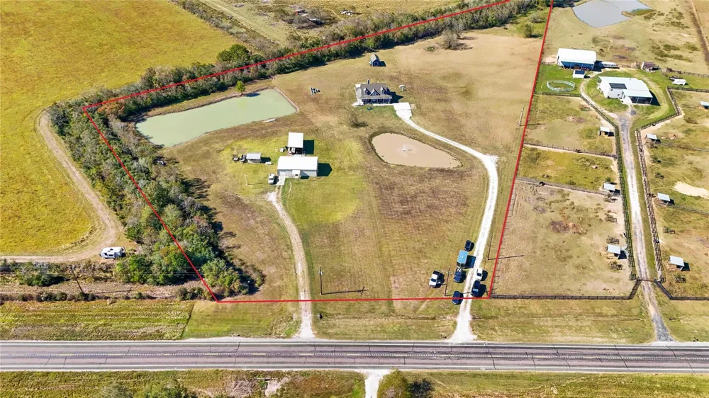 5850 Sh 61 Devers, TX 77538