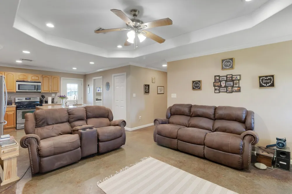 5850 Sh 61 Devers, TX 77538