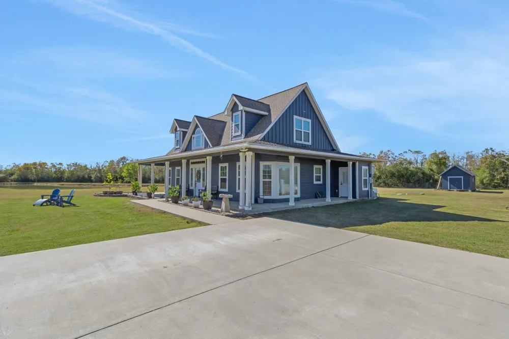 5850 Sh 61 Devers, TX 77538
