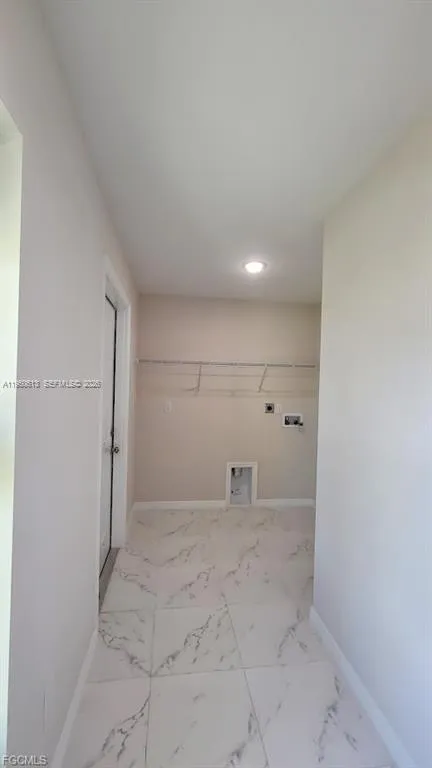 8038 Sunrise Cir. La Belle, FL 33935