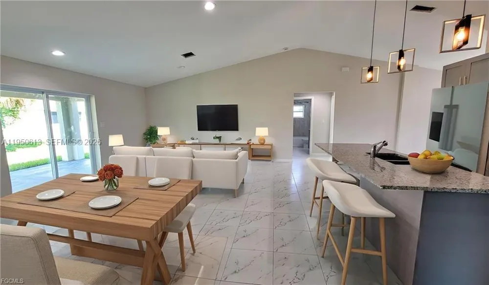 8038 Sunrise Cir. La Belle, FL 33935