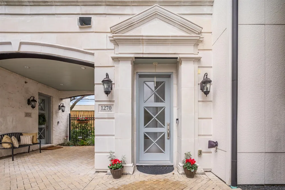 1270 Wood Hollow Drive