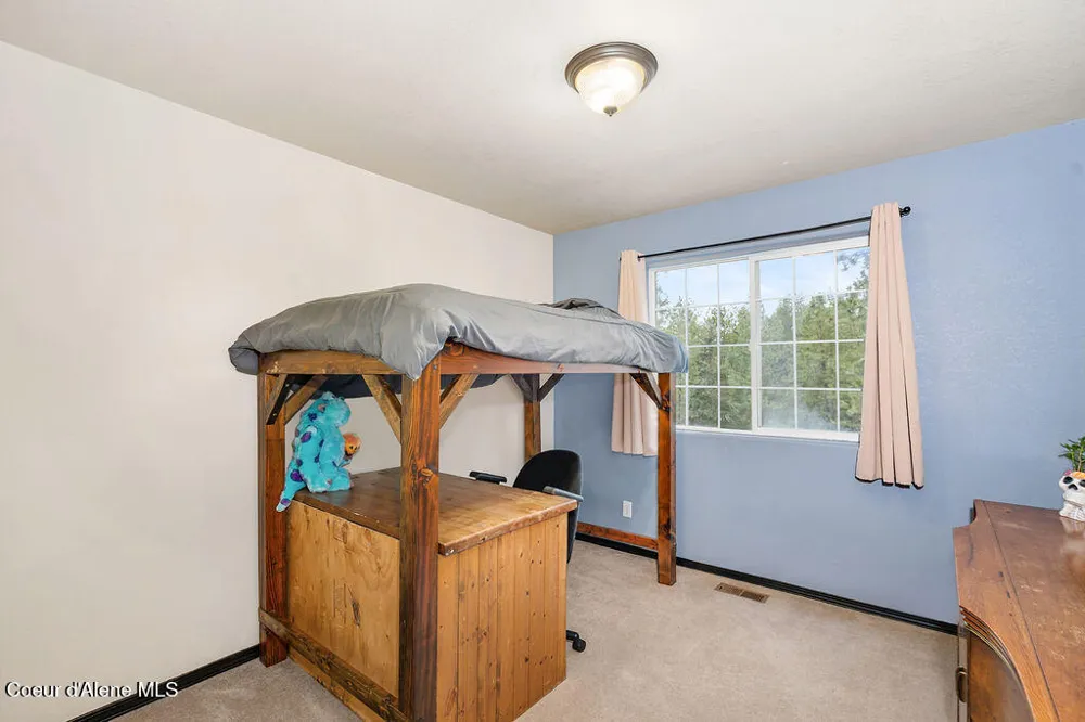 34517 Hayden Drive Spirit Lake, ID 83869