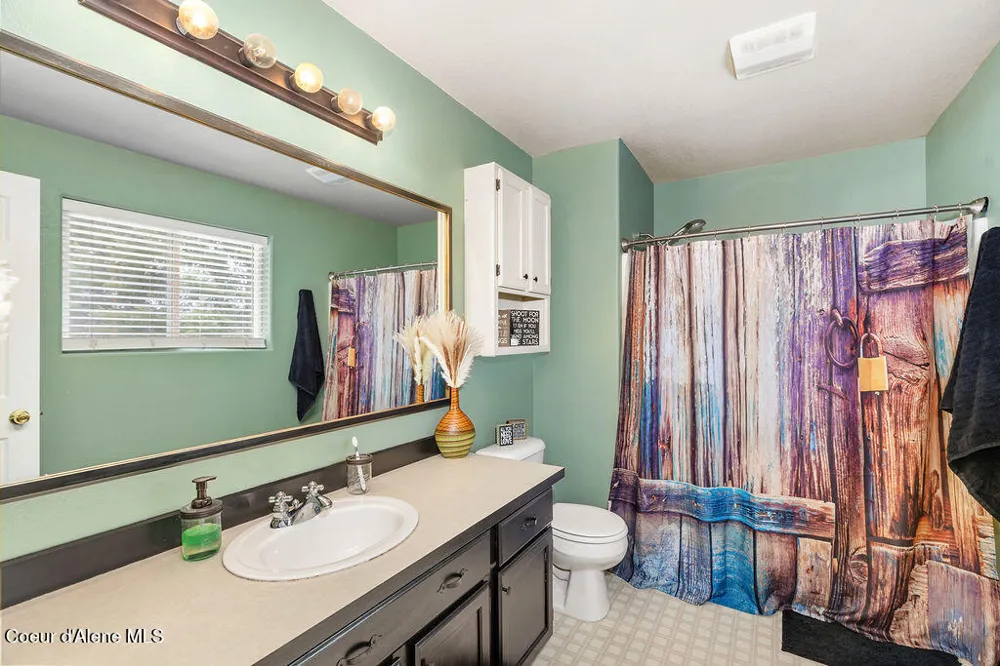 34517 Hayden Drive Spirit Lake, ID 83869