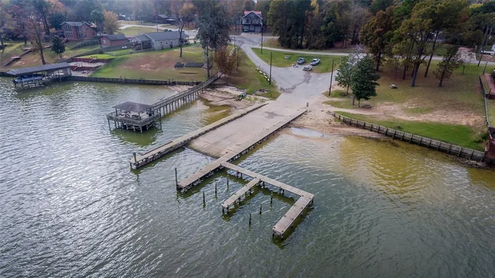 461 Lagoon Drive Point Blank, TX 77364