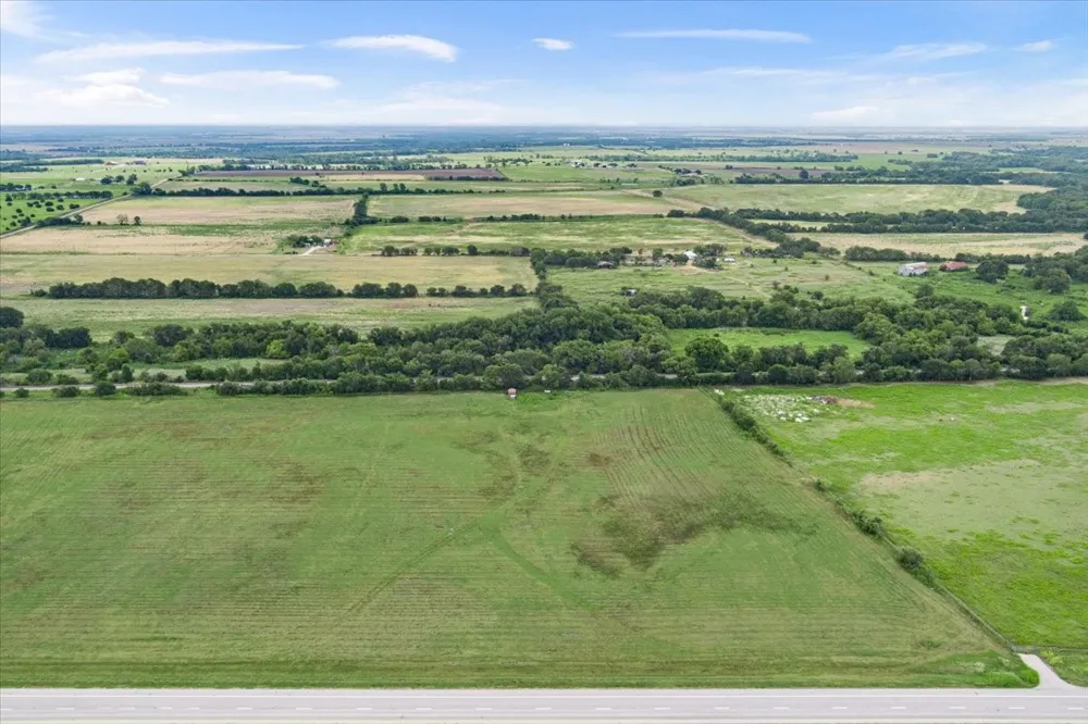 15179 I-35 Troy, TX 76579
