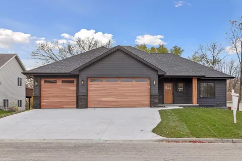 1270 Bellflower Lane