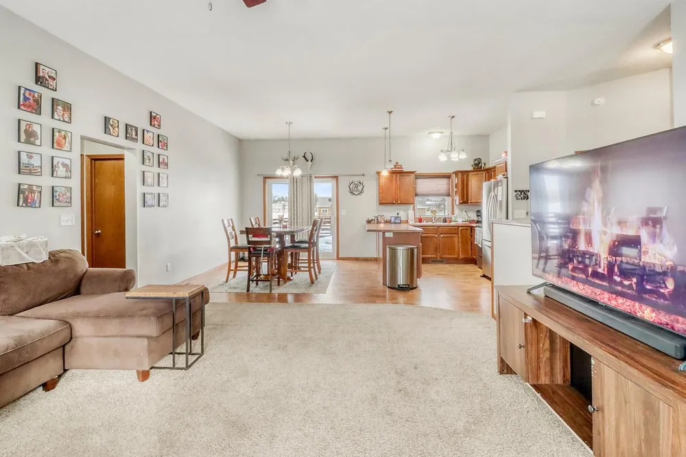 302 Chicago Avenue Breckenridge, MN 56520