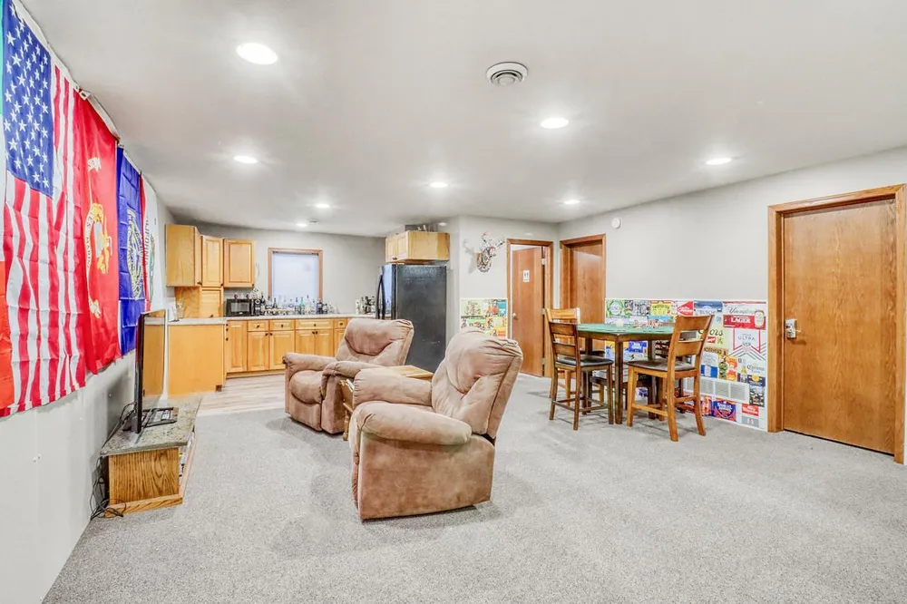 302 Chicago Avenue Breckenridge, MN 56520