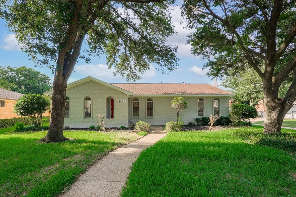 5825 Hillcroft Street