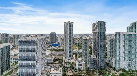 1750 Bayshore Dr #3005