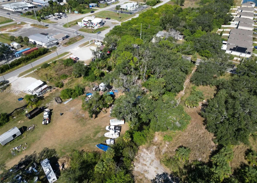 301 E Shell Point Road #77 Tampa, FL 33570