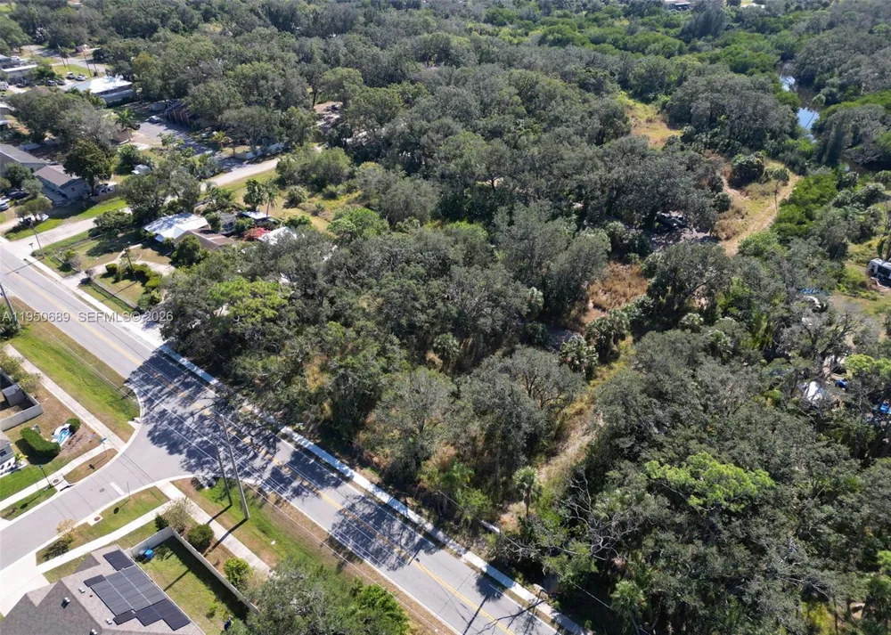 301 E Shell Point Road #77 Tampa, FL 33570