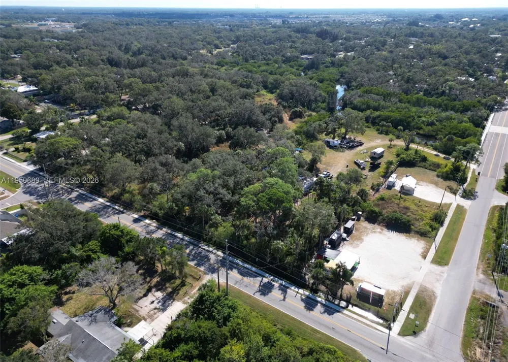 301 E Shell Point Road #77 Tampa, FL 33570