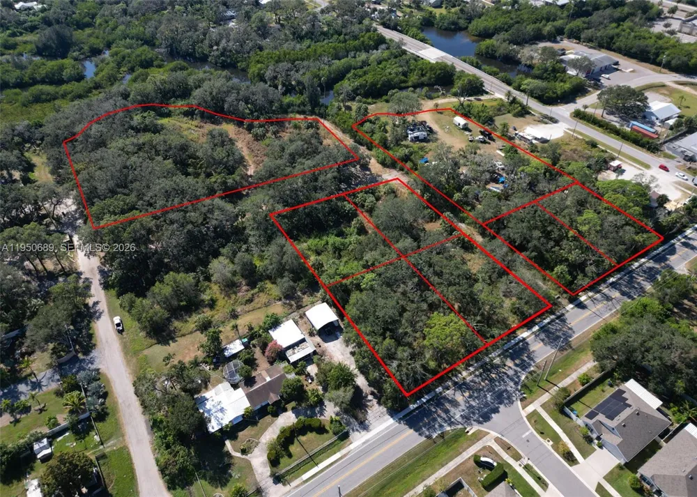 301 E Shell Point Road #77 Tampa, FL 33570