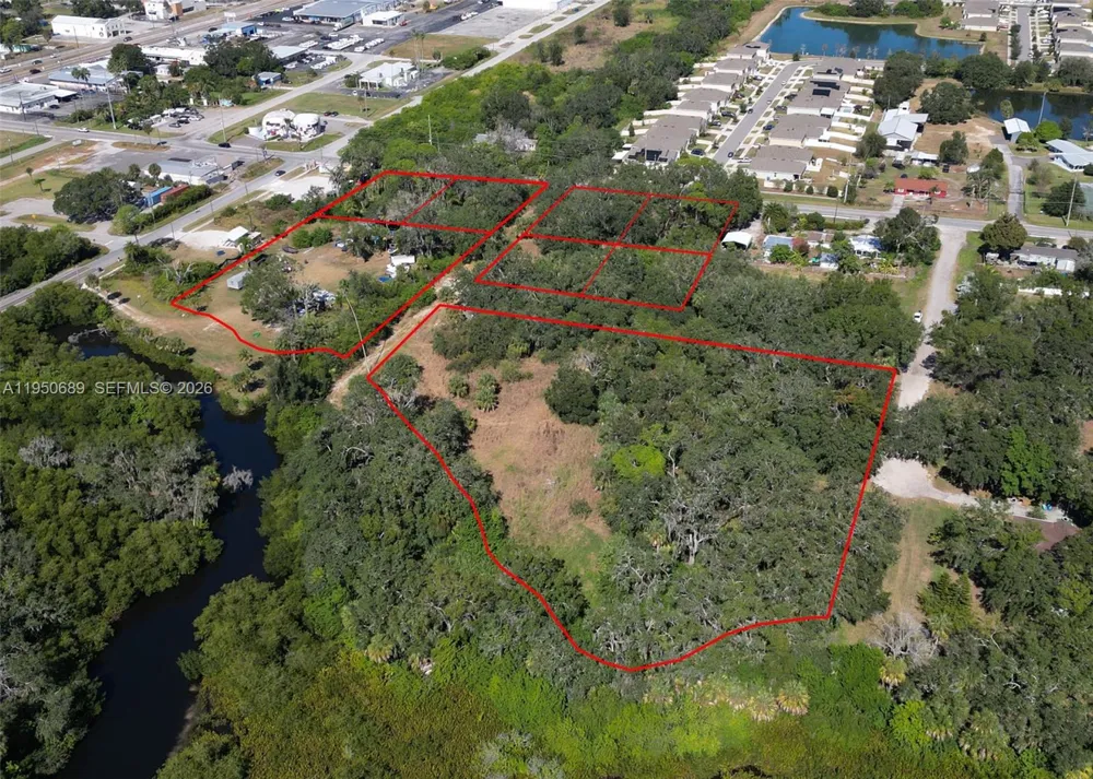 301 E Shell Point Road #77 Tampa, FL 33570