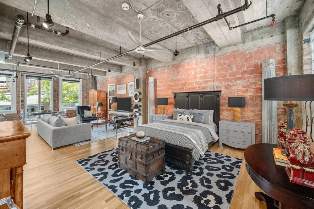 204 Travis Street #2C