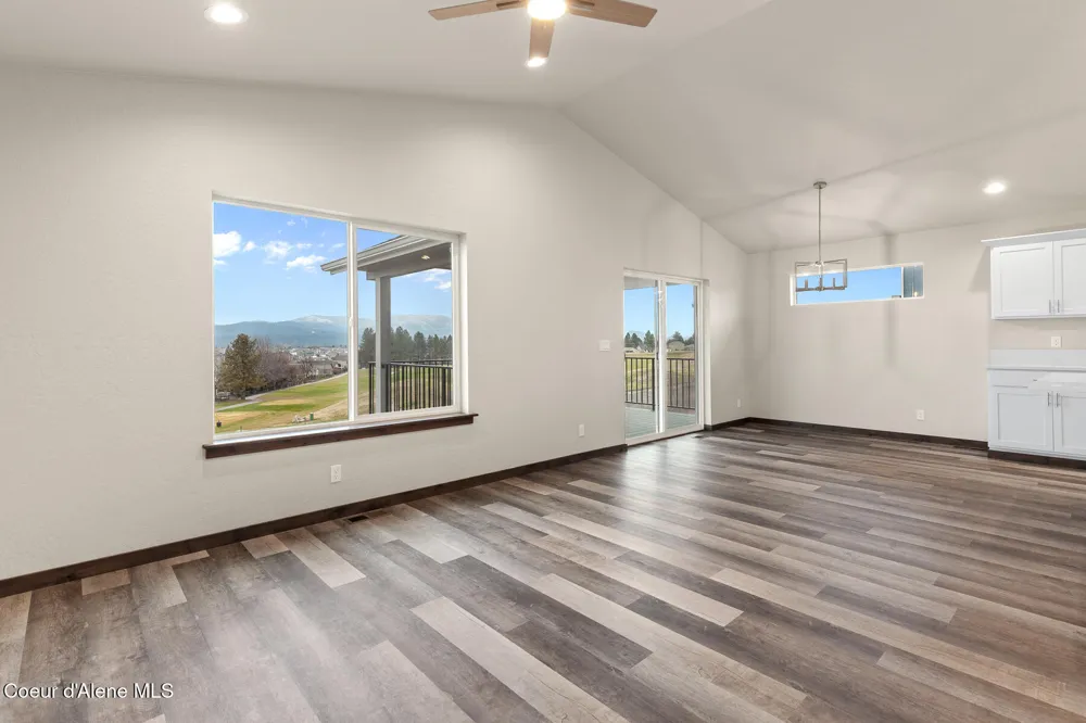 3594 Blaze Loop Post Falls, ID 83854