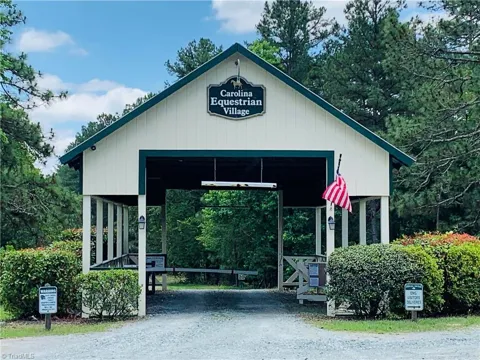 141/142 Western Trail