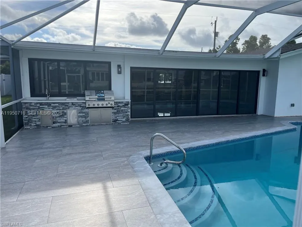 5313 Bayview Ct Cape Coral, FL 33904