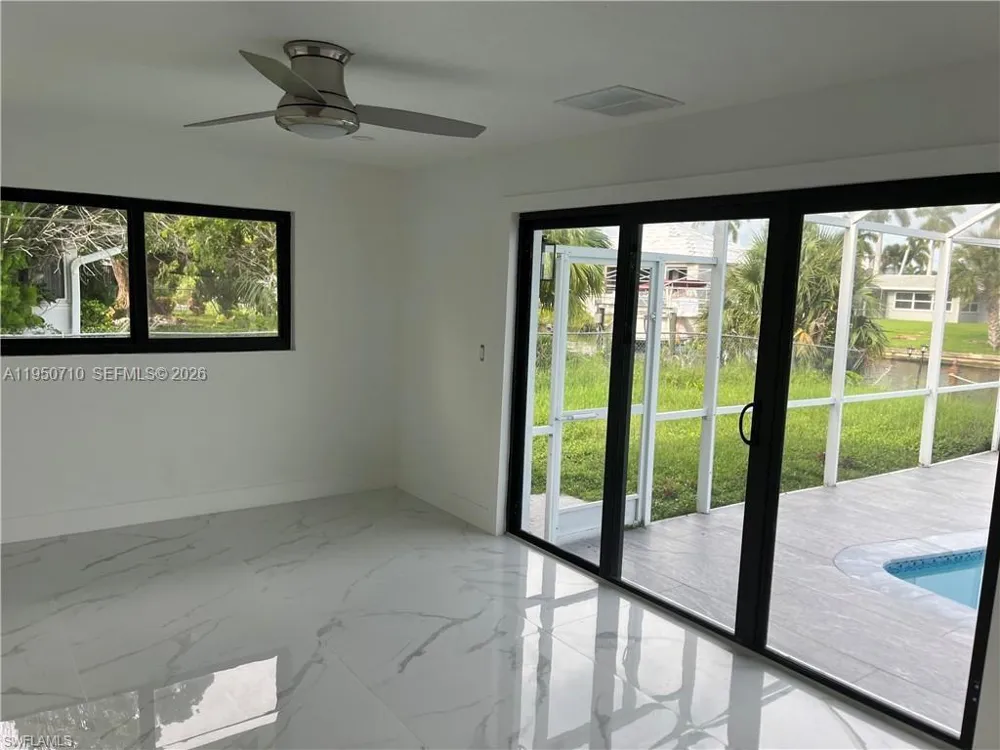 5313 Bayview Ct Cape Coral, FL 33904