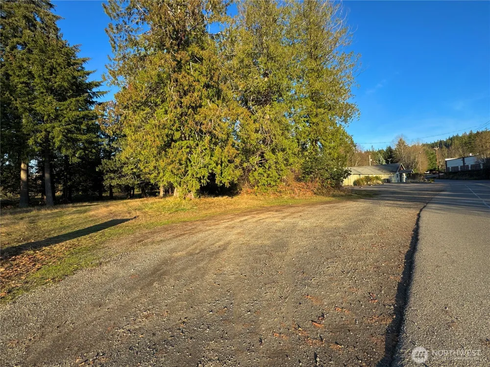 25 NE Roy Boad Road Belfair, WA 98528