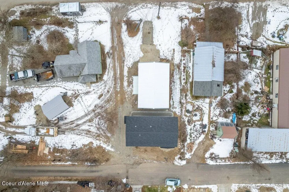 90 Finley Avenue Priest River, ID 83856
