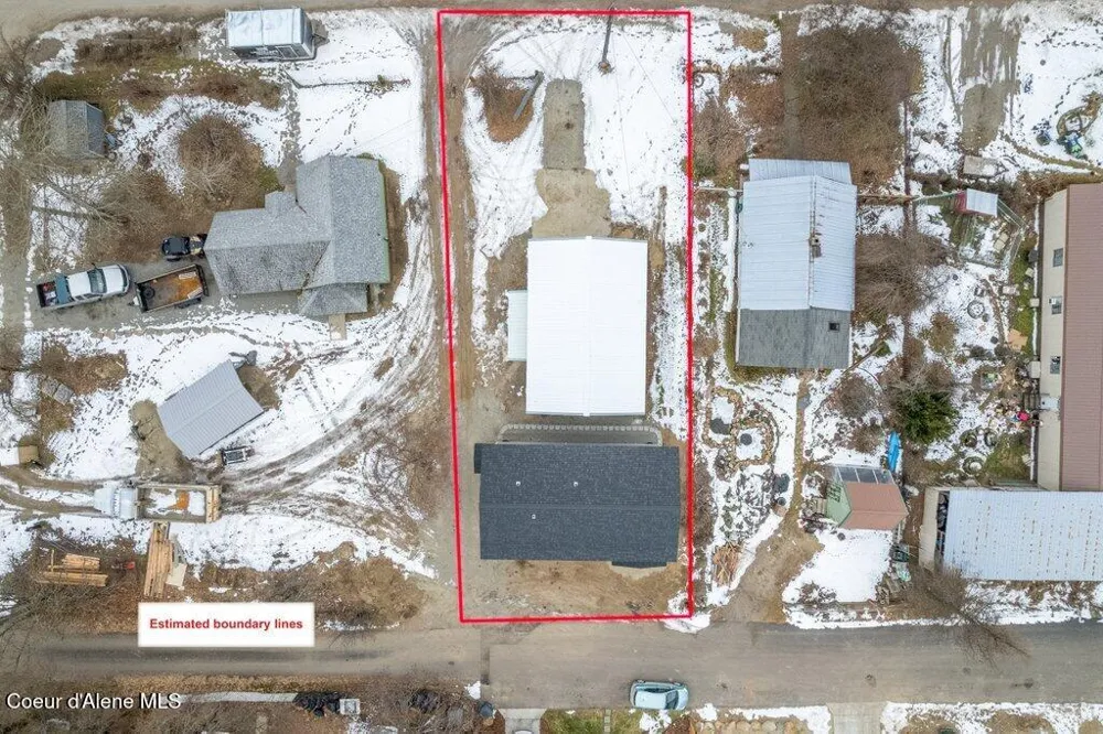 90 Finley Avenue Priest River, ID 83856