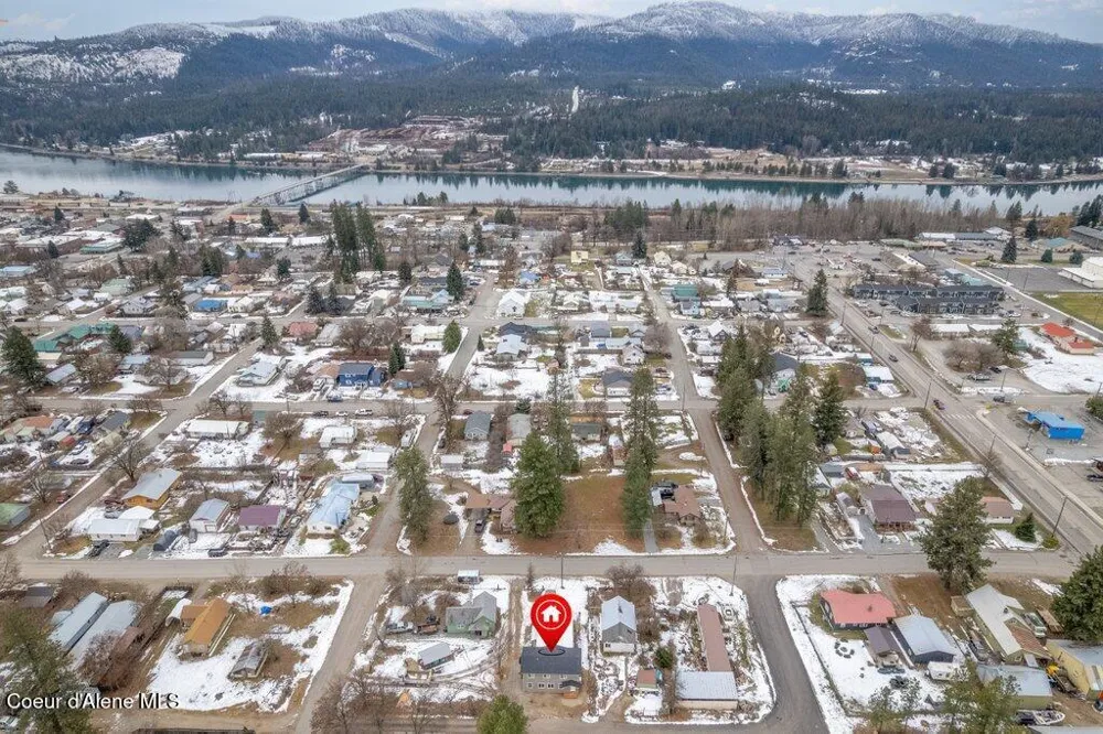 90 Finley Avenue Priest River, ID 83856