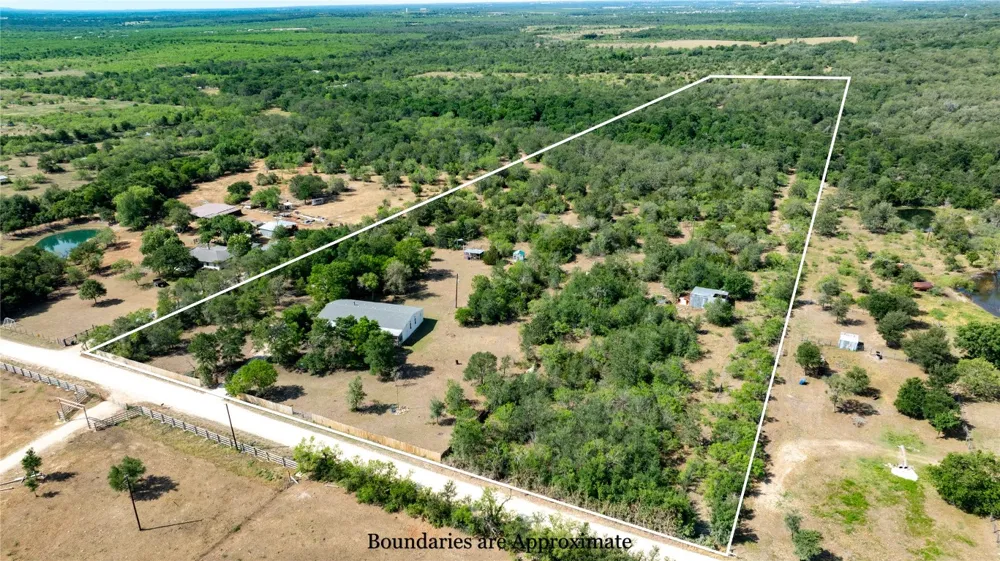 1400 Seminole Trail Dale, TX 78616
