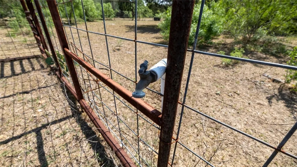 1400 Seminole Trail Dale, TX 78616