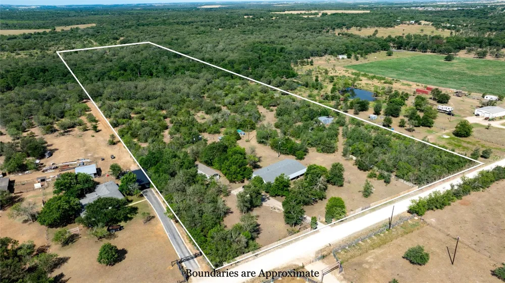 1400 Seminole Trail Dale, TX 78616