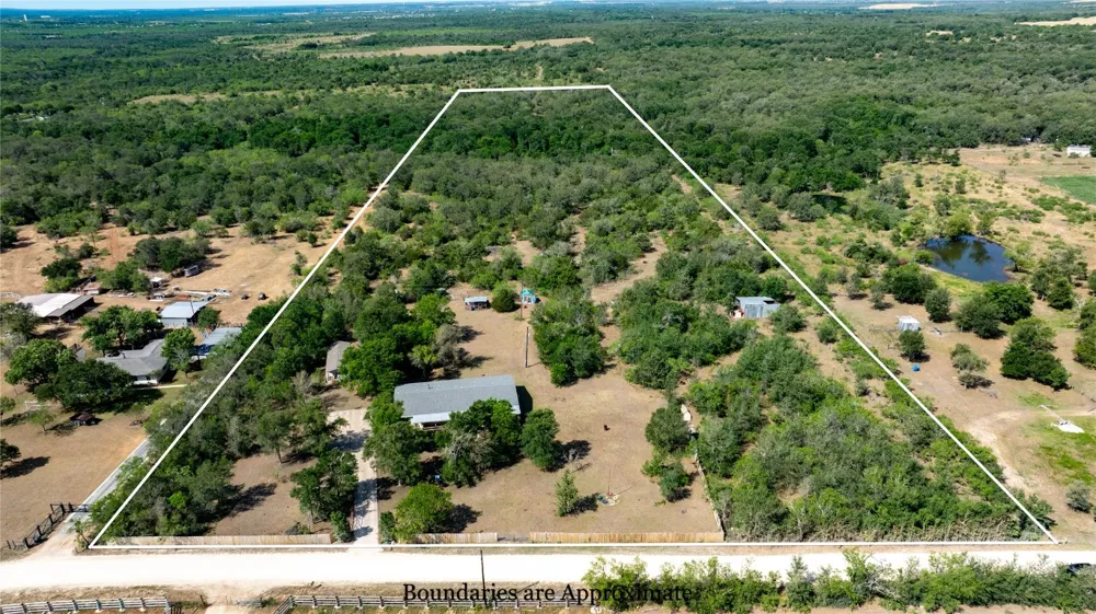 1400 Seminole Trail Dale, TX 78616