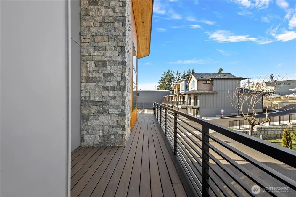 120 Skipping Stone Loop Lynden, WA 98264