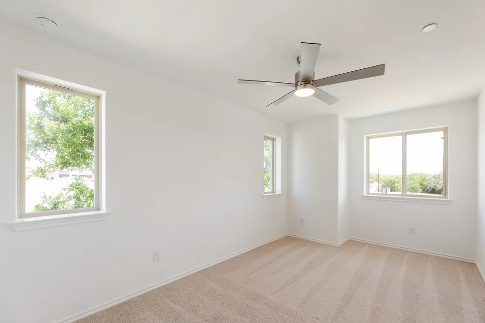 102 Tesla Circle Round Rock, TX 78681