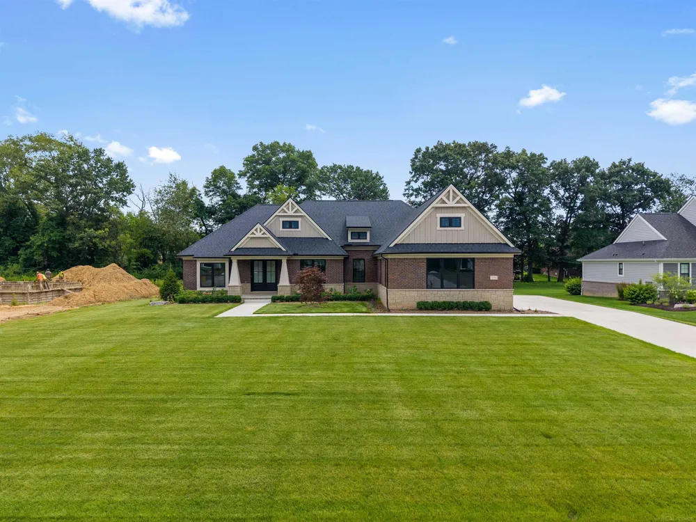 7376 Mulberry Drive Washington Township, MI 48095