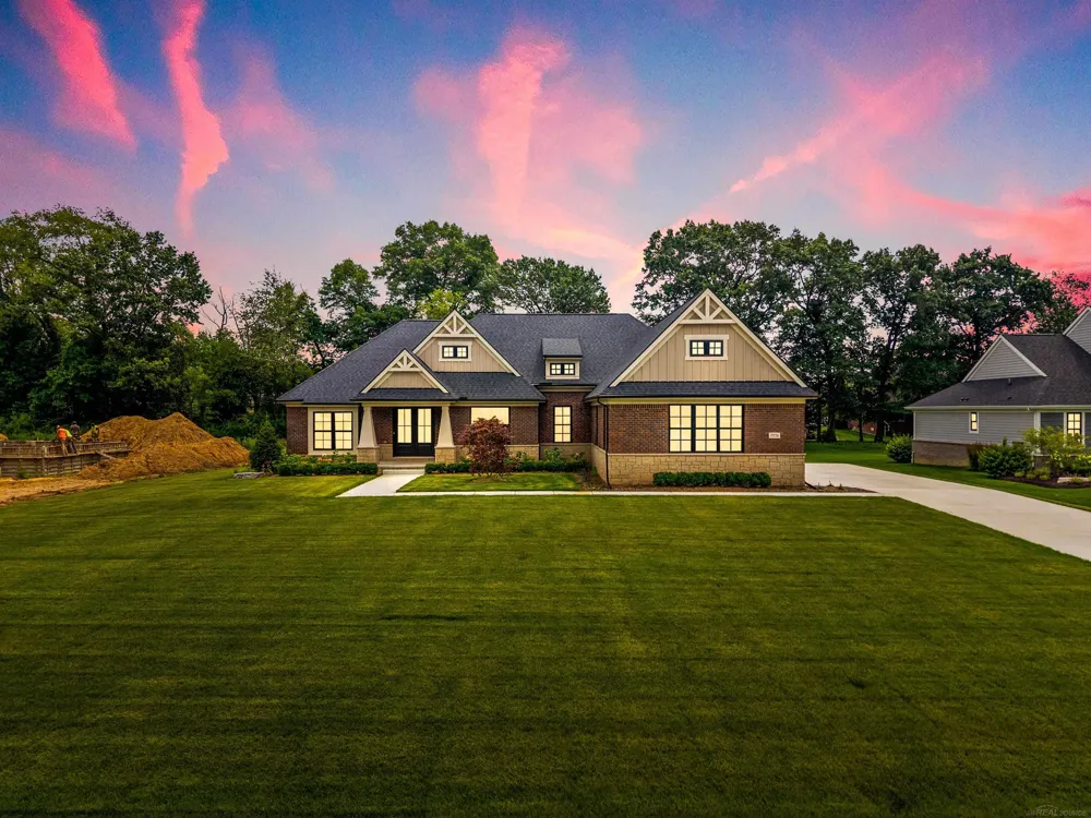 7376 Mulberry Drive Washington Township, MI 48095