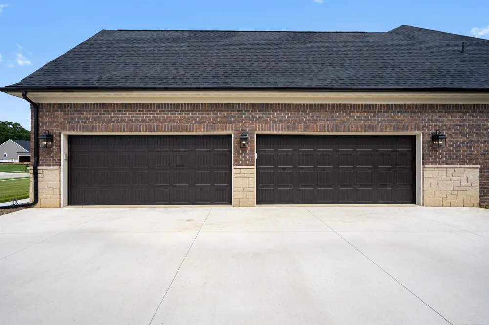 7376 Mulberry Drive Washington Township, MI 48095