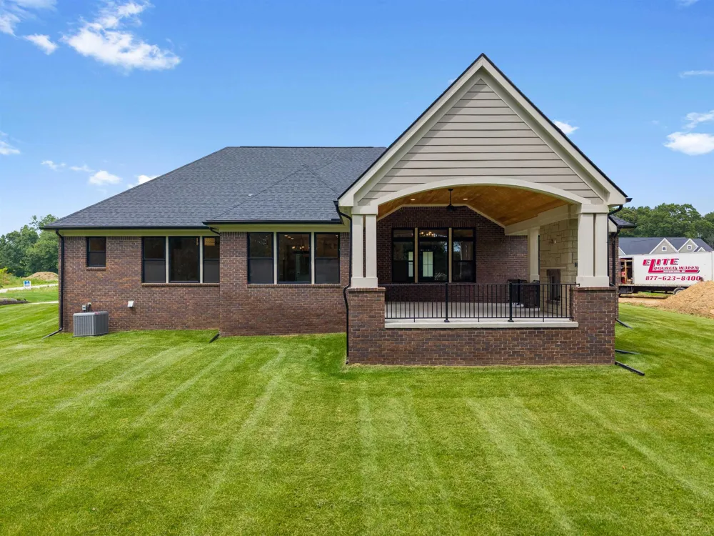 7376 Mulberry Drive Washington Township, MI 48095