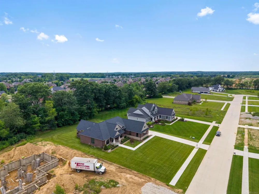 7376 Mulberry Drive Washington Township, MI 48095