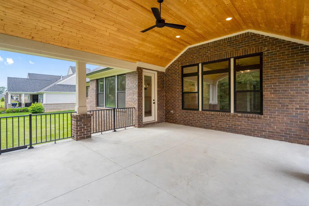 7376 Mulberry Drive Washington Township, MI 48095