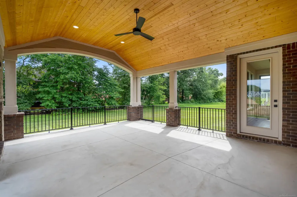 7376 Mulberry Drive Washington Township, MI 48095