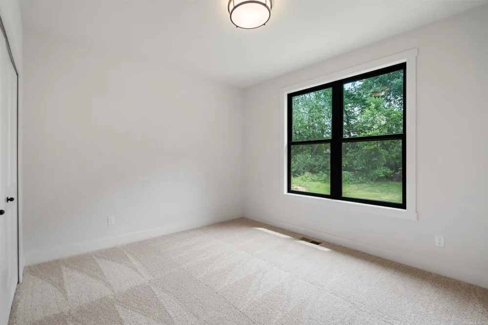 7376 Mulberry Drive Washington Township, MI 48095